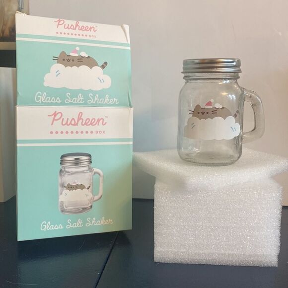 Pusheen glass salt shaker - Picture 3 of 3